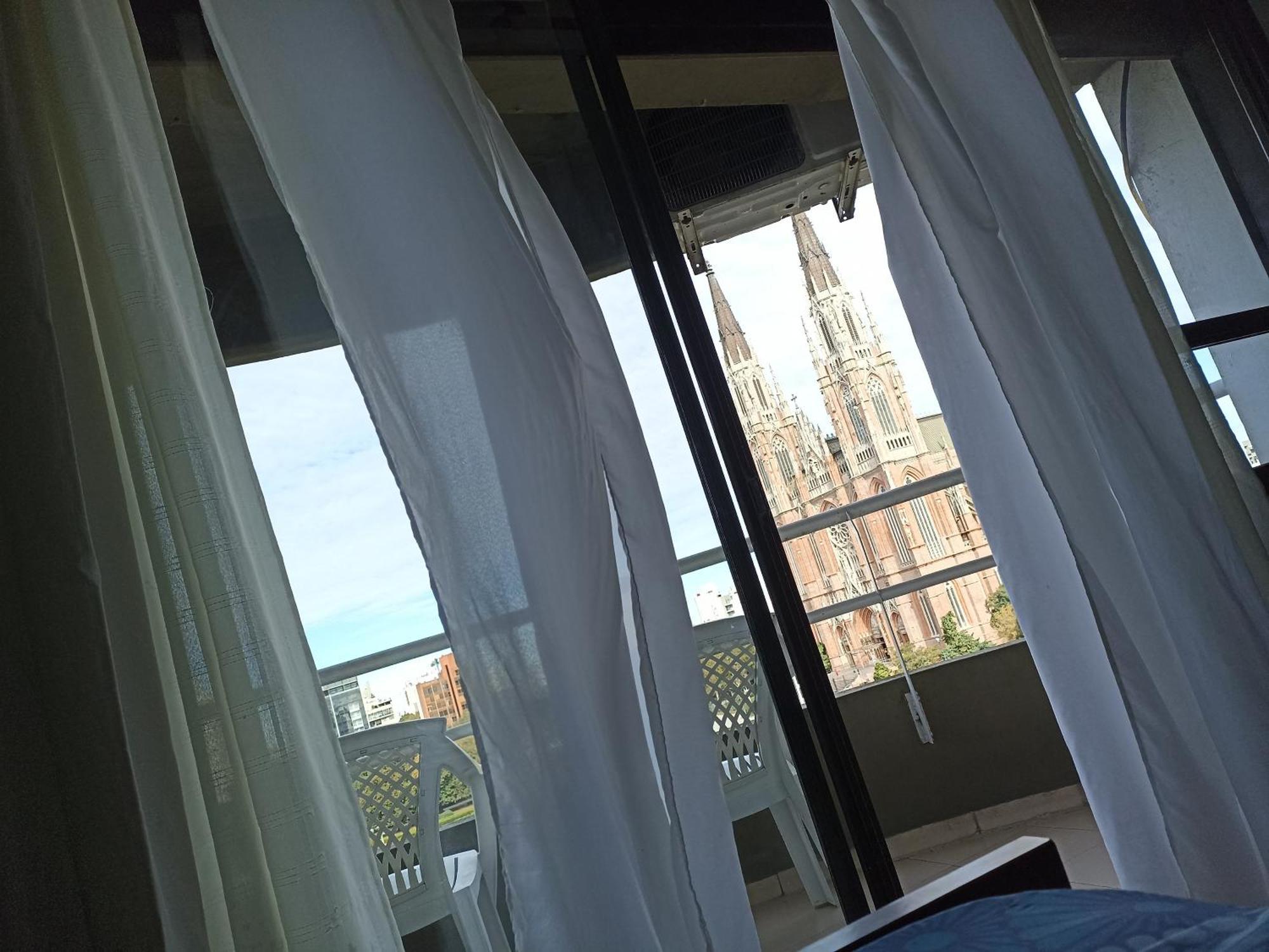 Departamento Plaza Moreno Con Balcon La Plata Dış mekan fotoğraf